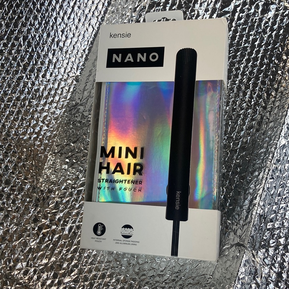 NWT NIB Kensie Nano hair straightener with Silver holographic reflective bag